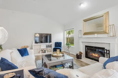 244 Clover Court St. Johns FL 32259
