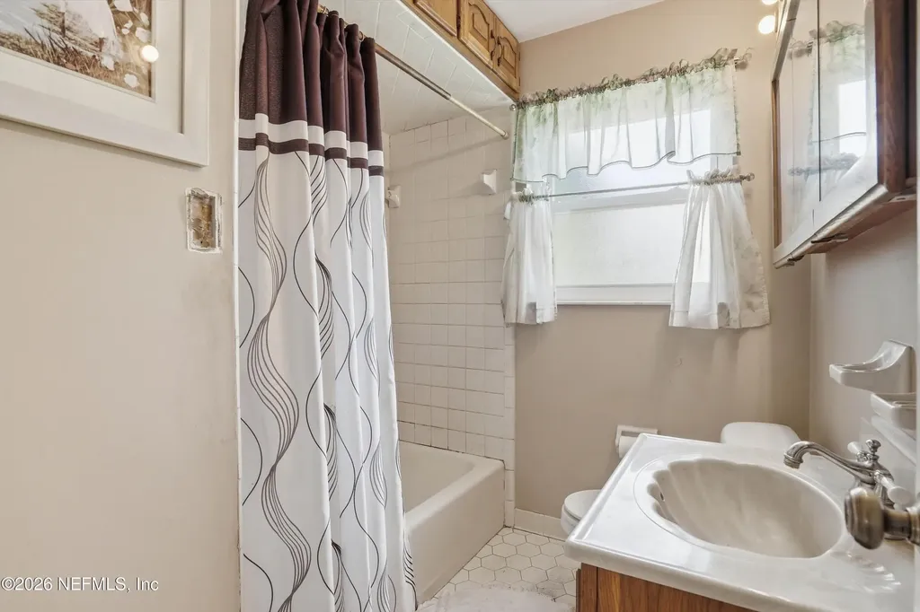 2605 Adele Road Jacksonville FL 32216