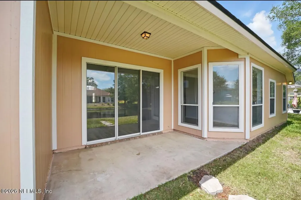 13796 Fish Eagle Drive W Jacksonville FL 32226