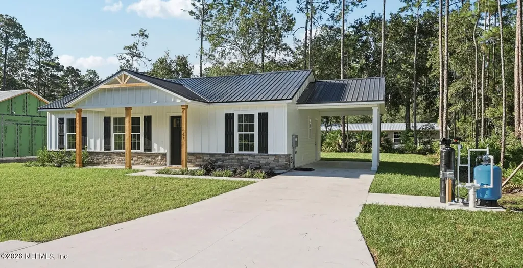541 Palmetto Bluff Road Palatka FL 32177