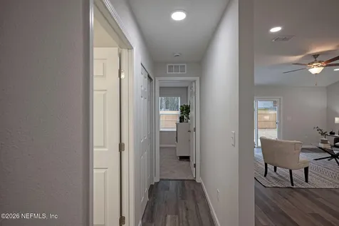 13747 Hollings Street Jacksonville FL 32218