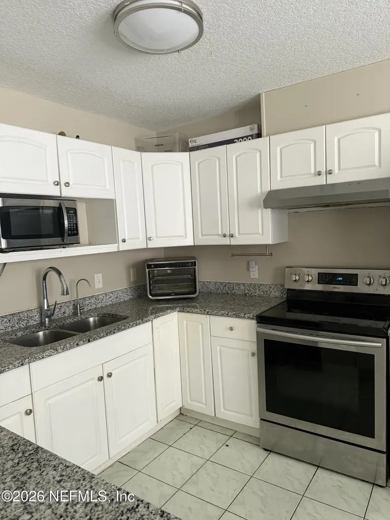 3281 6th Street Elkton FL 32033