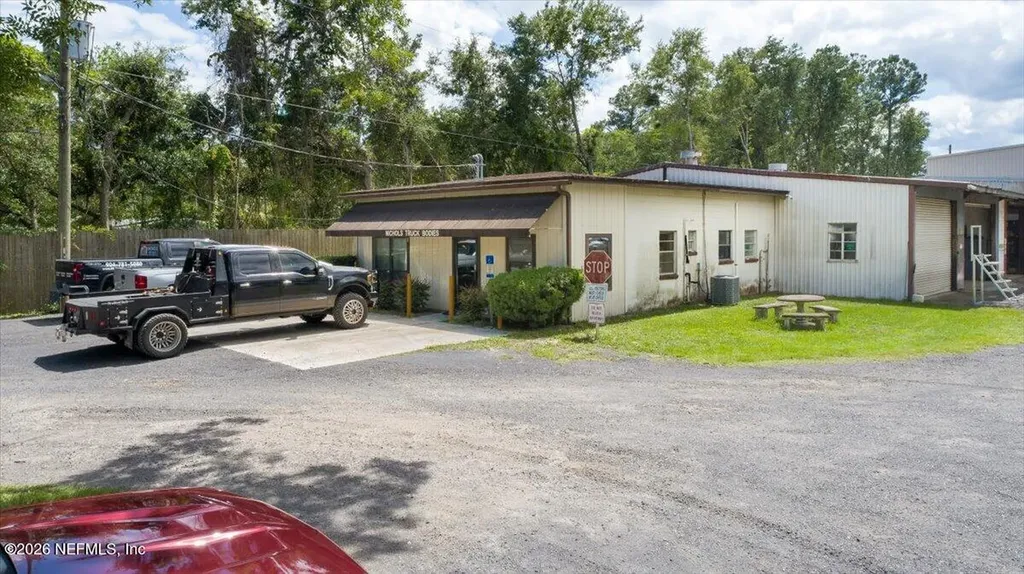 1168 Cahoon Road S Jacksonville FL 32221