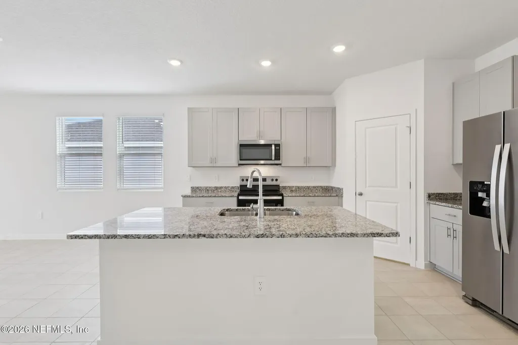 7361 Everett Forest Drive Jacksonville FL 32219