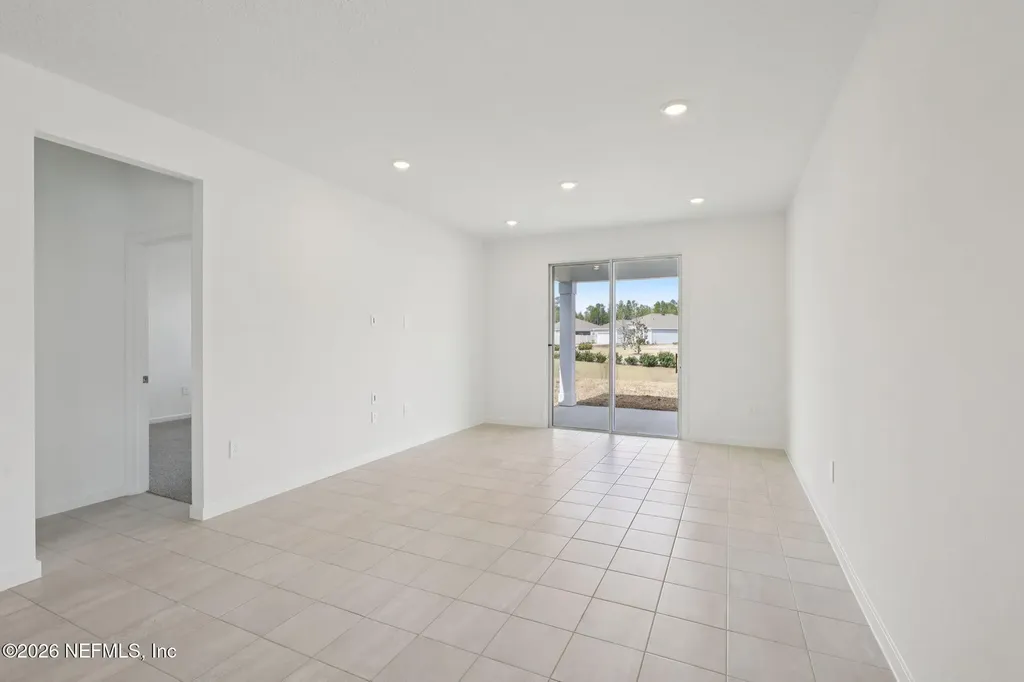 7361 Everett Forest Drive Jacksonville FL 32219