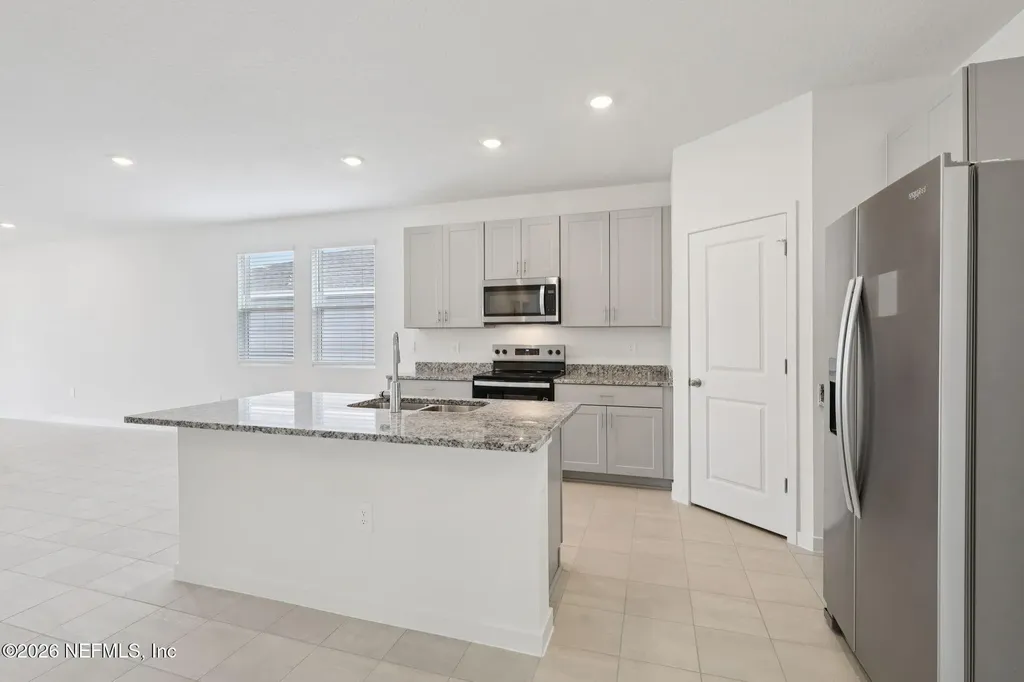 7361 Everett Forest Drive Jacksonville FL 32219