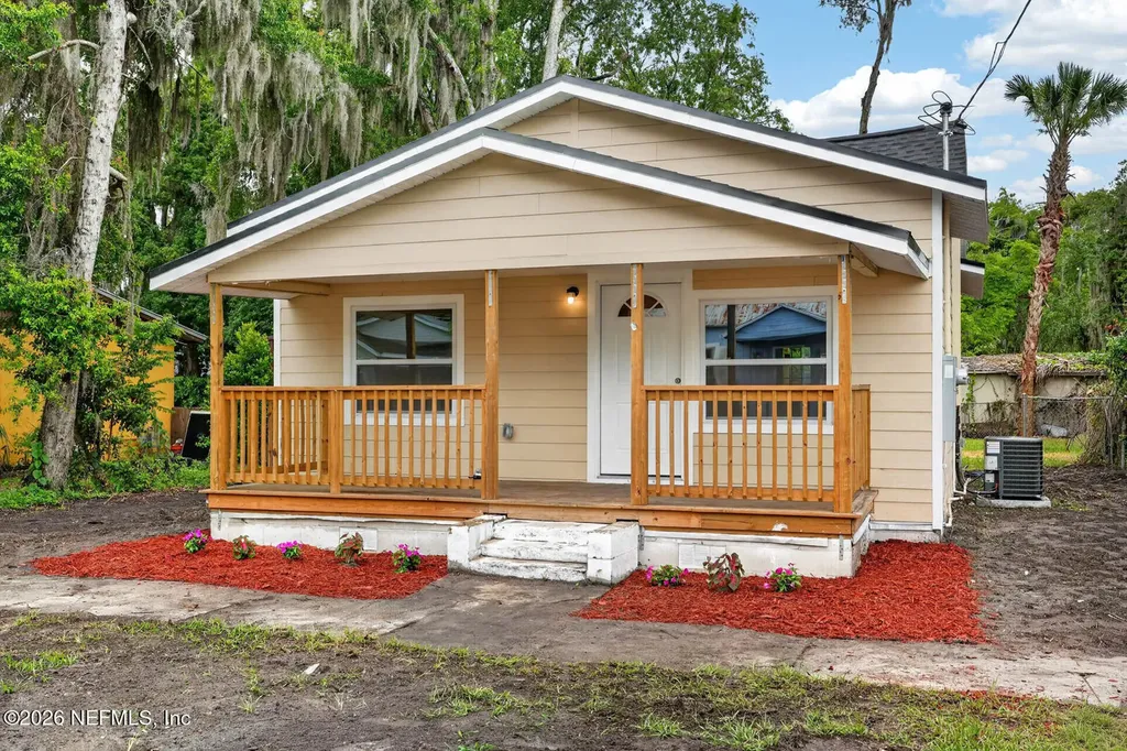 708 Madison Street Palatka FL 32177