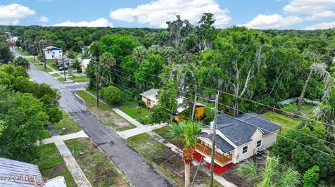 708 Madison Street Palatka FL 32177