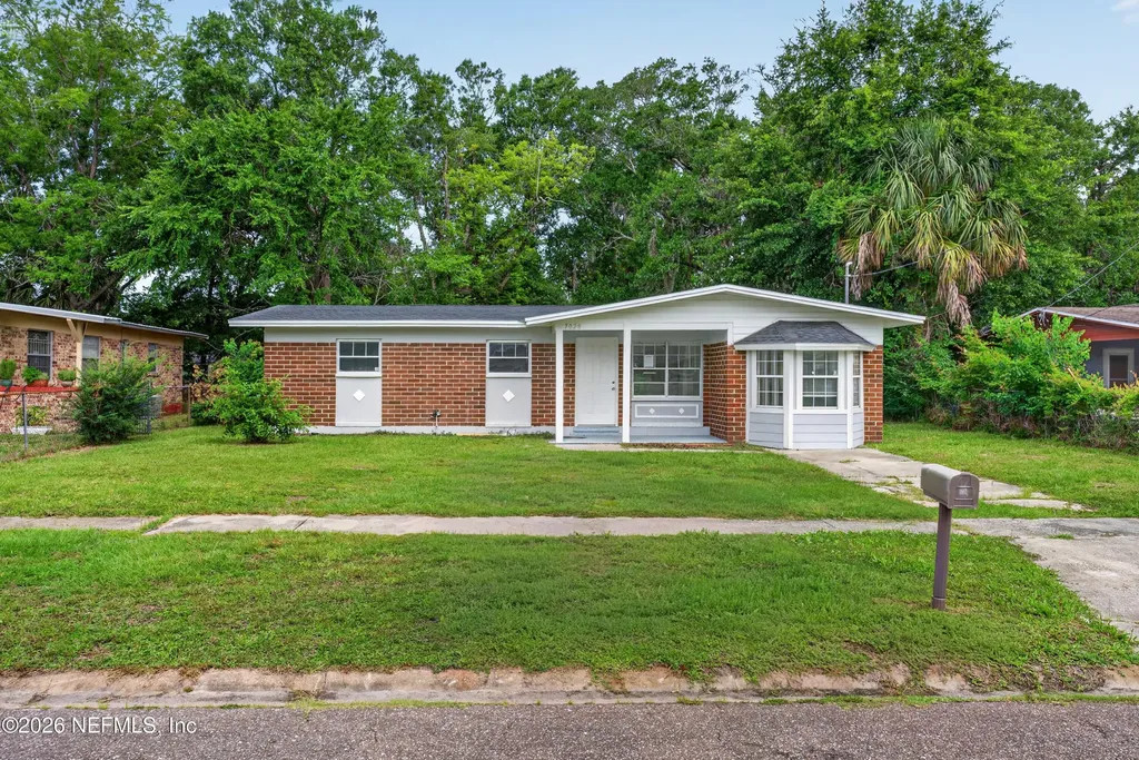 7028 Lincoln Circle W Jacksonville FL 32209