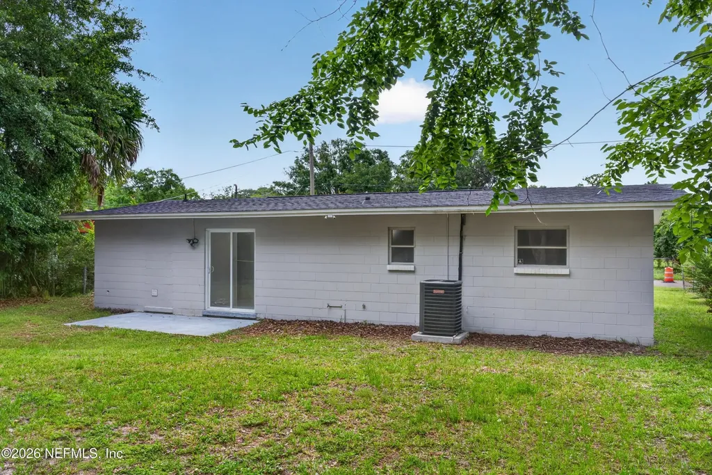 7028 Lincoln Circle W Jacksonville FL 32209