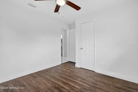 7028 Lincoln Circle W Jacksonville FL 32209
