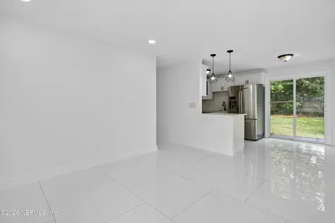 7028 Lincoln Circle W Jacksonville FL 32209