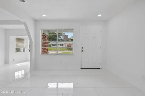 7028 Lincoln Circle W Jacksonville FL 32209