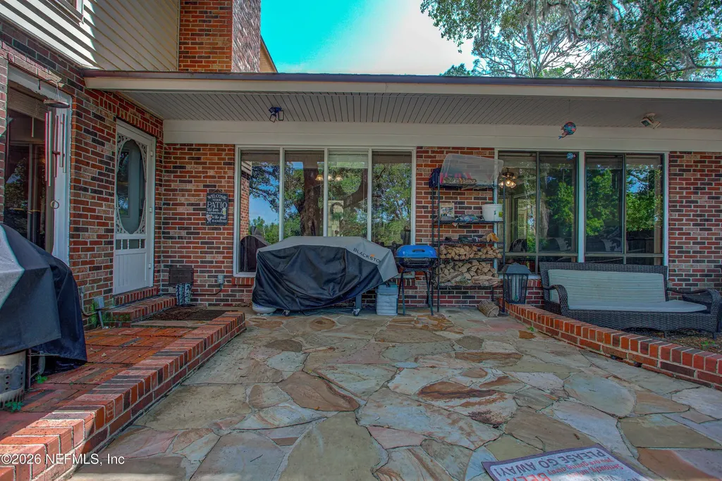 8042 County Line Road Melrose FL 32666