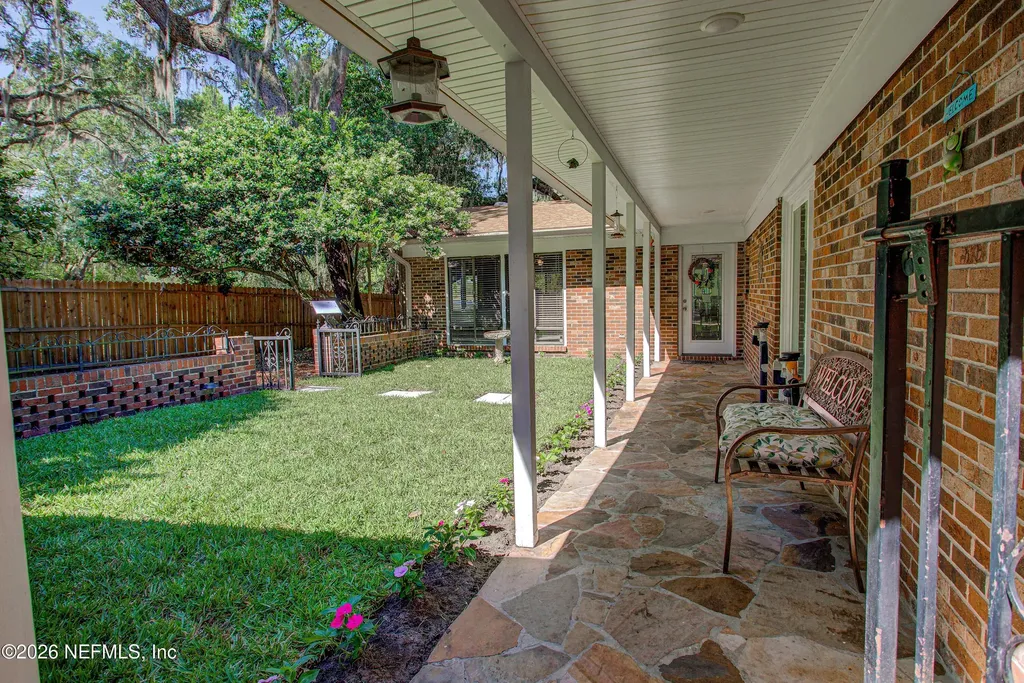8042 County Line Road Melrose FL 32666