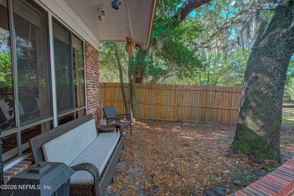8042 County Line Road Melrose FL 32666