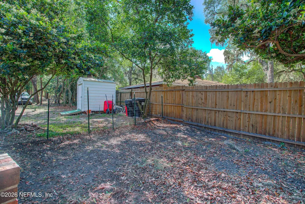 8042 County Line Road Melrose FL 32666