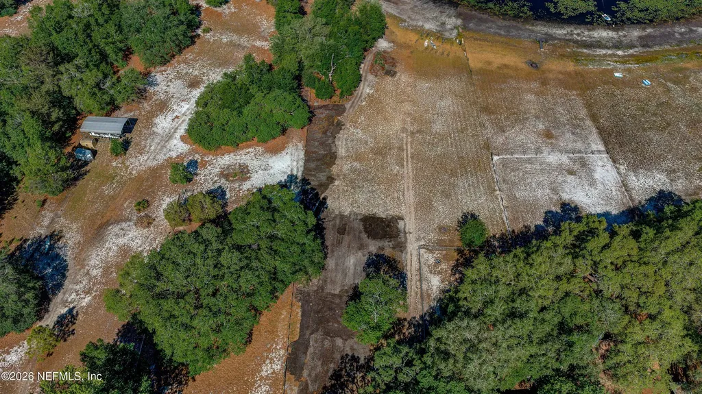 8042 County Line Road Melrose FL 32666