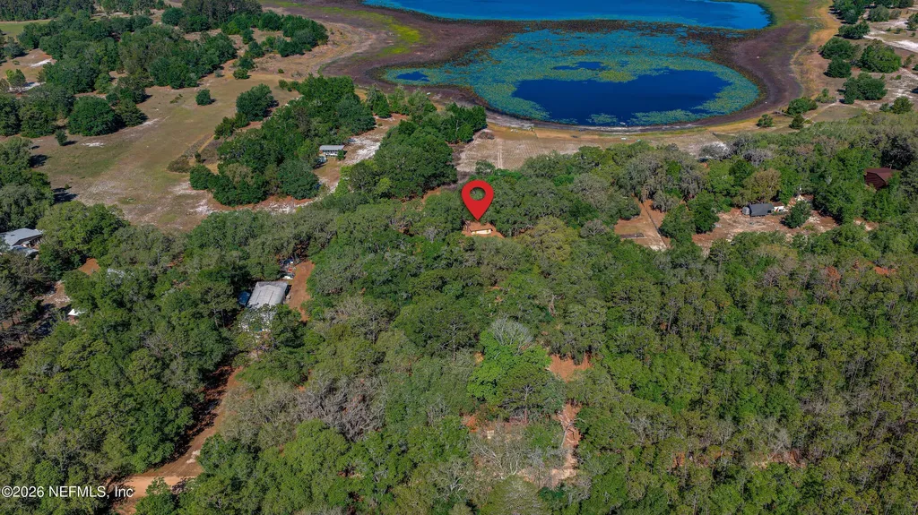 8042 County Line Road Melrose FL 32666