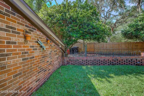 8042 County Line Road Melrose FL 32666