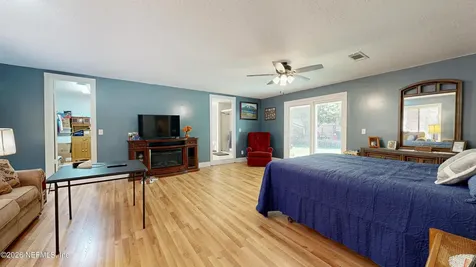 8042 County Line Road Melrose FL 32666