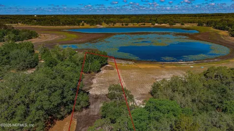 8042 County Line Road Melrose FL 32666