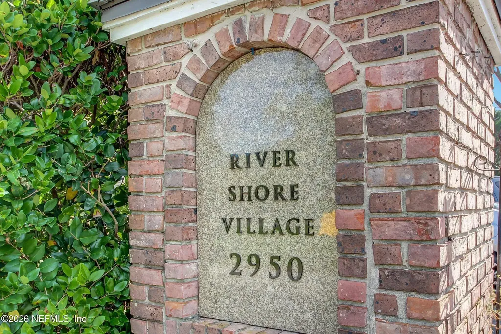 2950 St. Johns Avenue Jacksonville FL 32205