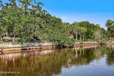 2950 St. Johns Avenue Jacksonville FL 32205
