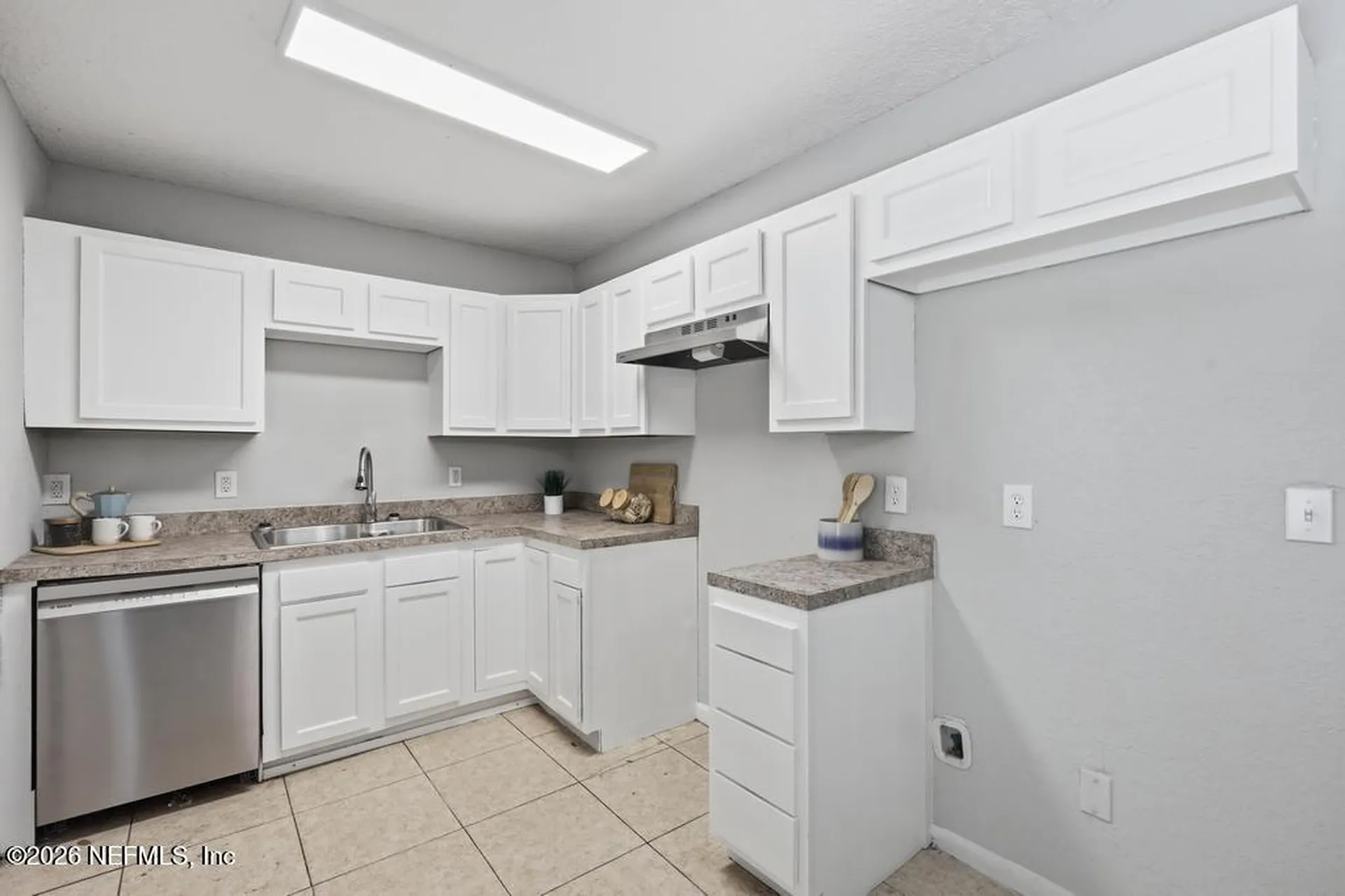 8023 Almar Place Jacksonville FL 32208