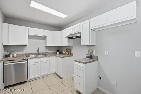 8023 Almar Place Jacksonville FL 32208