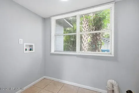 8023 Almar Place Jacksonville FL 32208