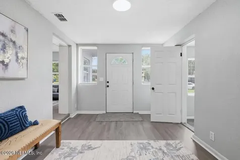 8023 Almar Place Jacksonville FL 32208
