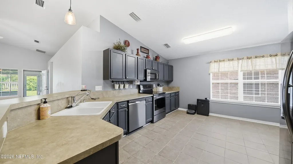 2478 Creekfront Drive Green Cove Springs FL 32043