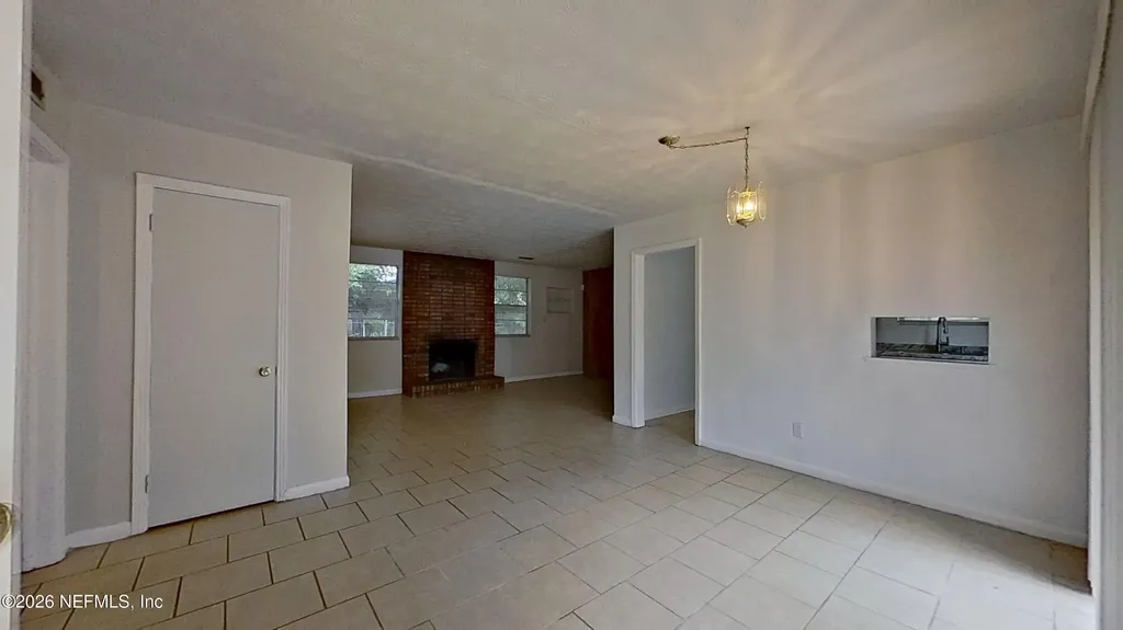 7104 Waikiki Road Jacksonville FL 32216