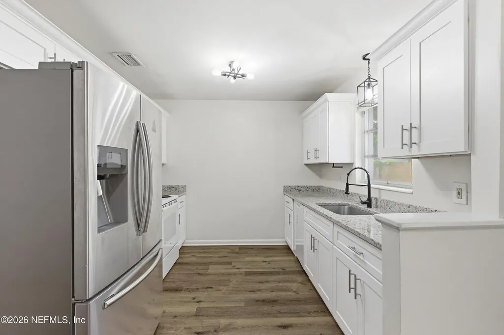 7520 Brockhurst Drive Jacksonville FL 32277
