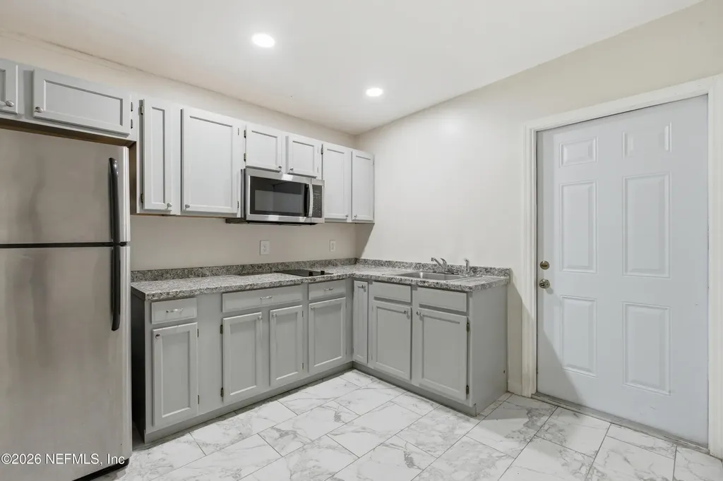 7520 Brockhurst Drive Jacksonville FL 32277