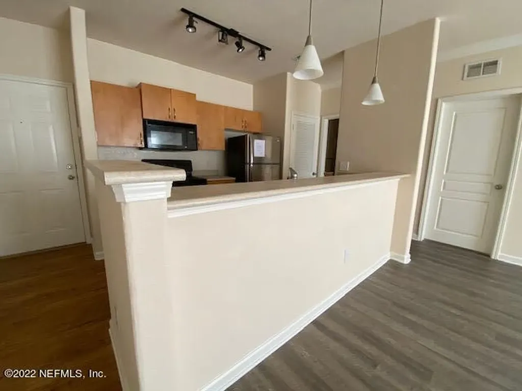 8290 Gate Parkway Jacksonville FL 32216