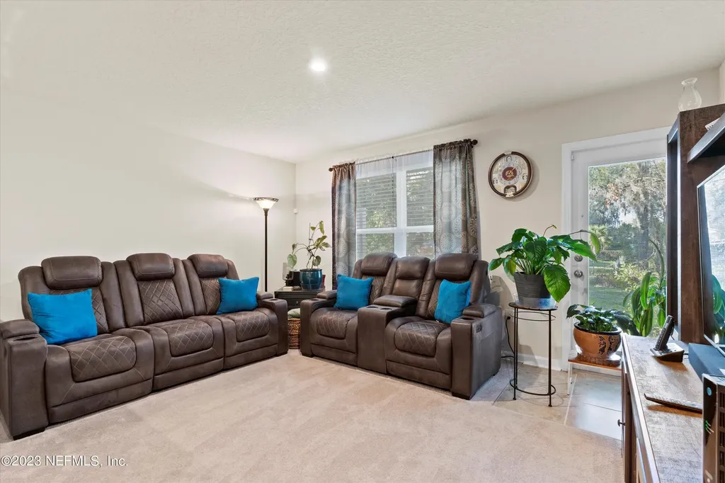 5893-A Creekside Crossing Jacksonville FL 32210