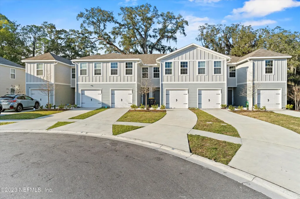 5893-A Creekside Crossing Jacksonville FL 32210