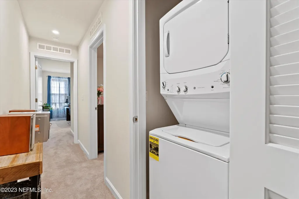 5893-A Creekside Crossing Jacksonville FL 32210