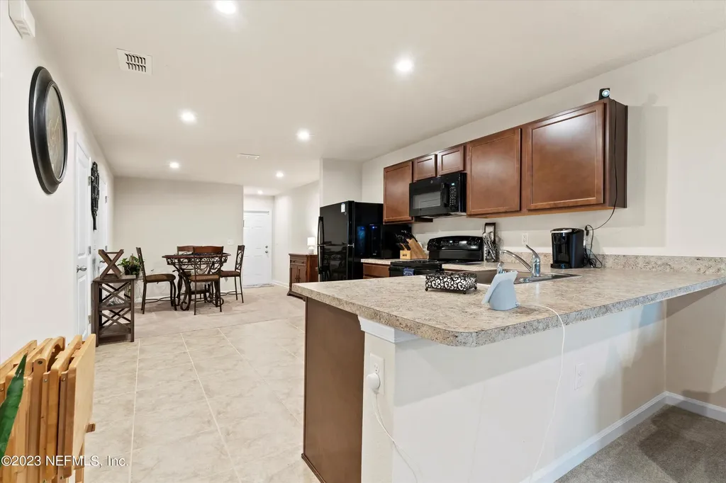 5893-A Creekside Crossing Jacksonville FL 32210