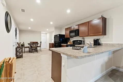 5893-A Creekside Crossing Jacksonville FL 32210