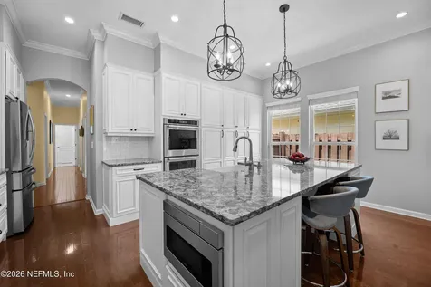 8065 Mount Ranier Drive Jacksonville FL 32256