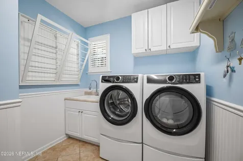 8065 Mount Ranier Drive Jacksonville FL 32256