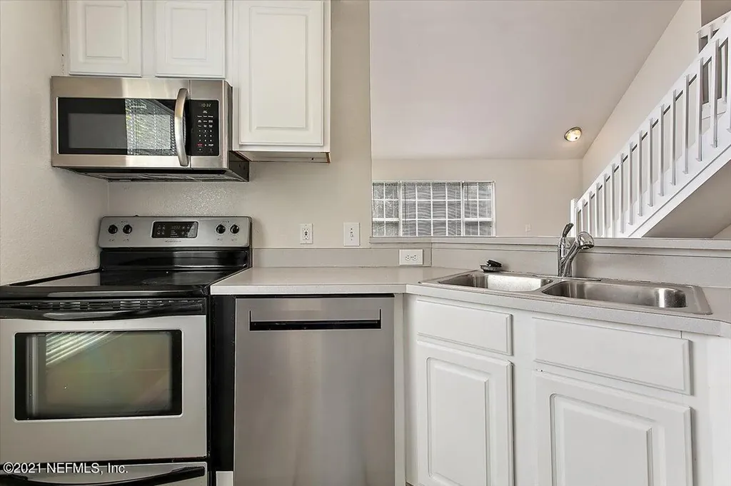 13703 Richmond Park Drive N Jacksonville FL 32224