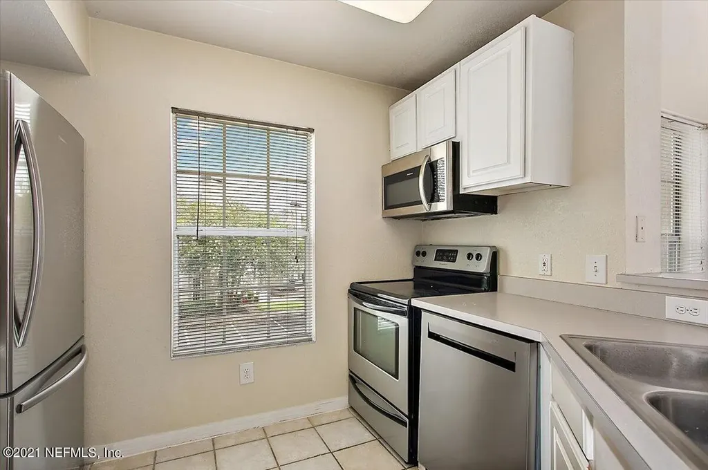 13703 Richmond Park Drive N Jacksonville FL 32224