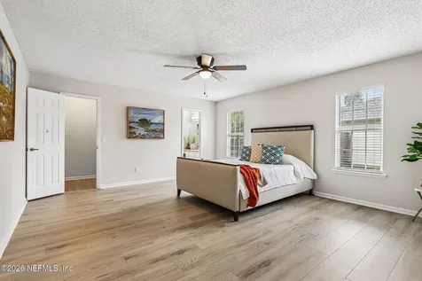 7180 Ridgeglen Court Jacksonville FL 32216