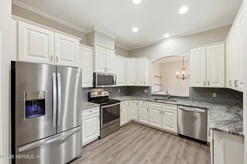3824 La Vista Circle Jacksonville FL 32217