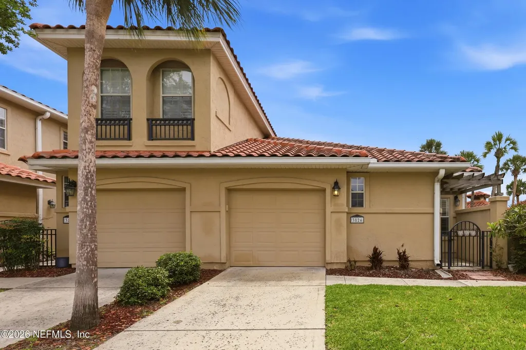 3824 La Vista Circle Jacksonville FL 32217