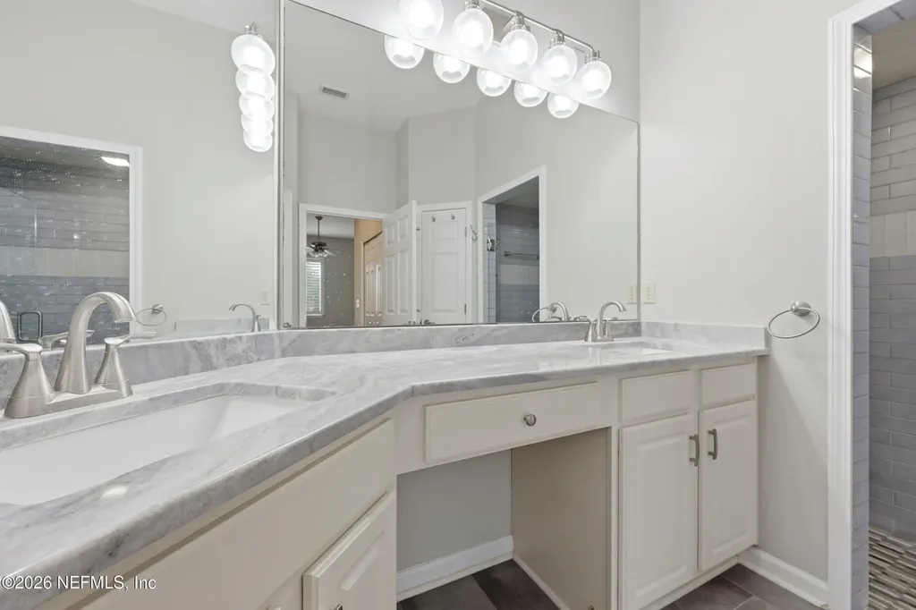 3824 La Vista Circle Jacksonville FL 32217